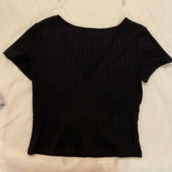 Tops - Black V-Neck Ribbed Shirt